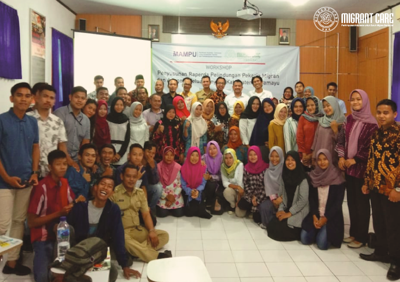 Foto Bersama Workshop Penyusunan Raperda Perlindungan Pekerja Migran Asal Indramayu. (Dok. Istimewa)